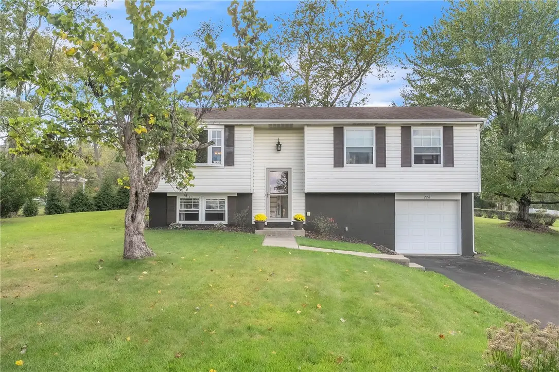 220 Cameron Dr, Cranberry Township, PA 16066 - Image #1