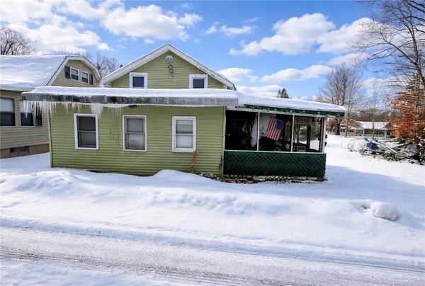 36111 Beechwood Ave, Canadohta Lake, PA 16438