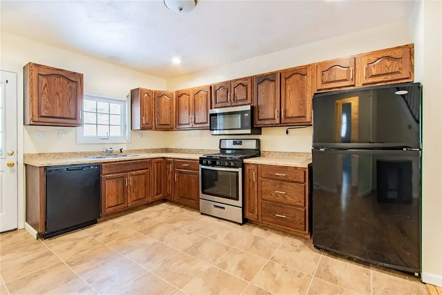 192 Bradys Bend Cemetery Rd, Bradys Bend, PA 16028 - #3