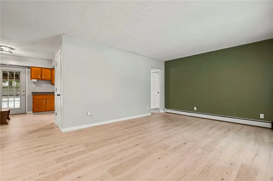 7 Hemlock Dr, Hempfield, PA 16125 - #2