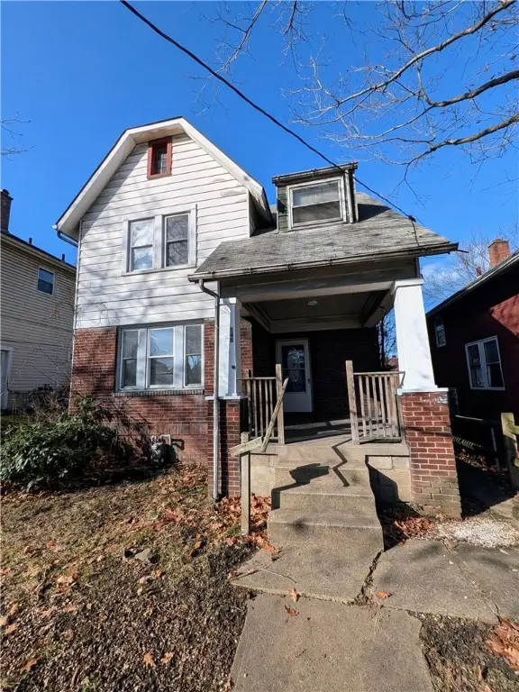 148 Carnegie Avenue, Clairton, PA 15025