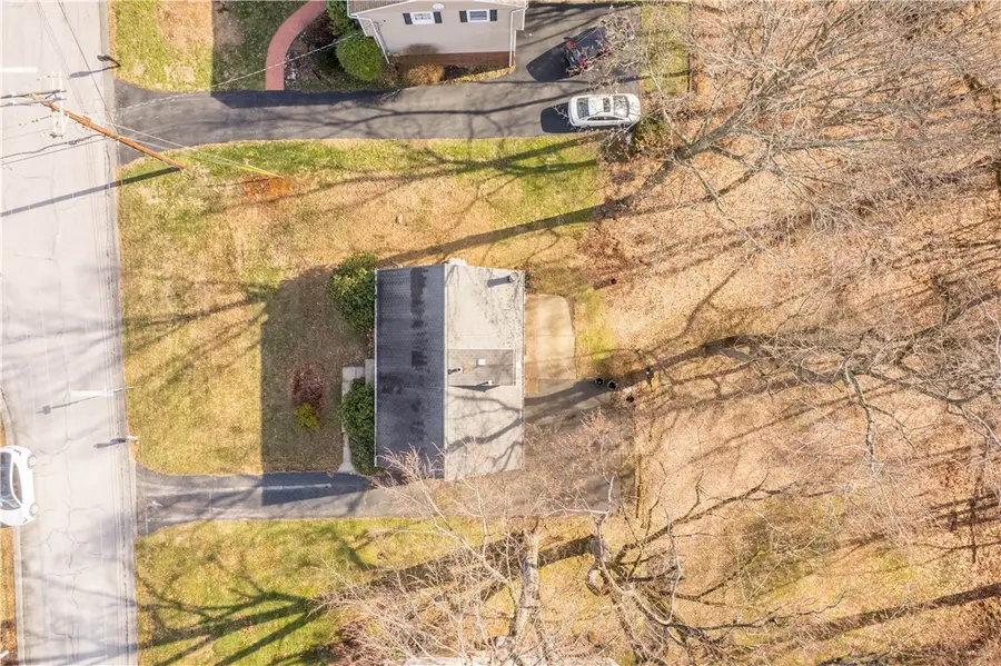 201 Kenney Dr, Sewickley, PA 15143 - Image #2