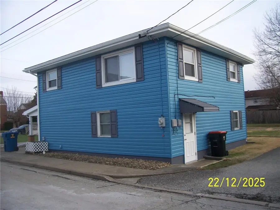 49 E 4th Ave, Latrobe, PA 15650 - Image #2