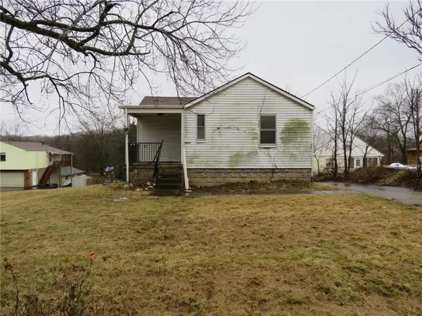 3028 Leechburg Rd, Lower Burrell, PA 15068