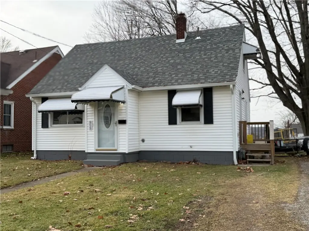 959 Bechtol, Sharon, PA 16146 - Image #1