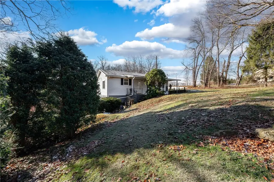 325 E Brewster Rd, Center, PA 16001 - Image #3