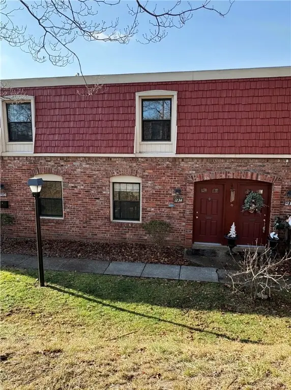 1234 Pennsbury Blvd, Pennsbury Village, PA 15205 - Image #1