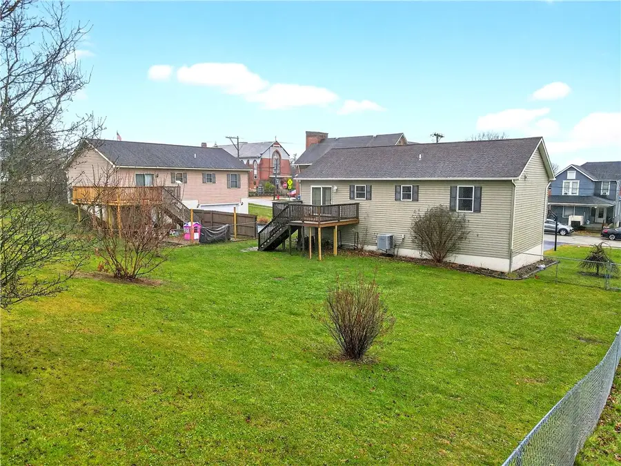 4 N Washington St, Masontown, PA 15461 - Image #3