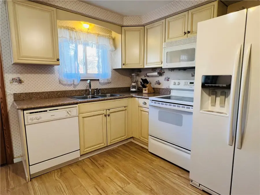 5719 Keefe St, Pittsburgh, PA 15207 - Image #2