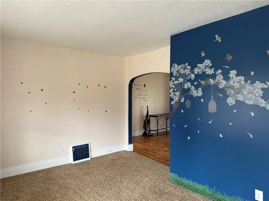 2007 Delaware Avenue, New Castle, PA 16105 - Image #2