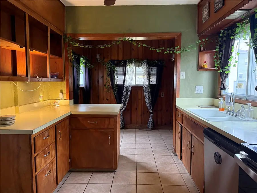 2007 Delaware Avenue, New Castle, PA 16105 - Image #3