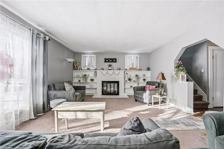 226 W North St, Mercer, PA 16137 - #2