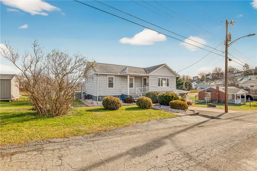 205 N Quarry St, Mount Pleasant, PA 15666 - #2