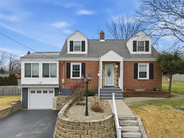 702 Hemlock Dr, Aliquippa, PA 15001