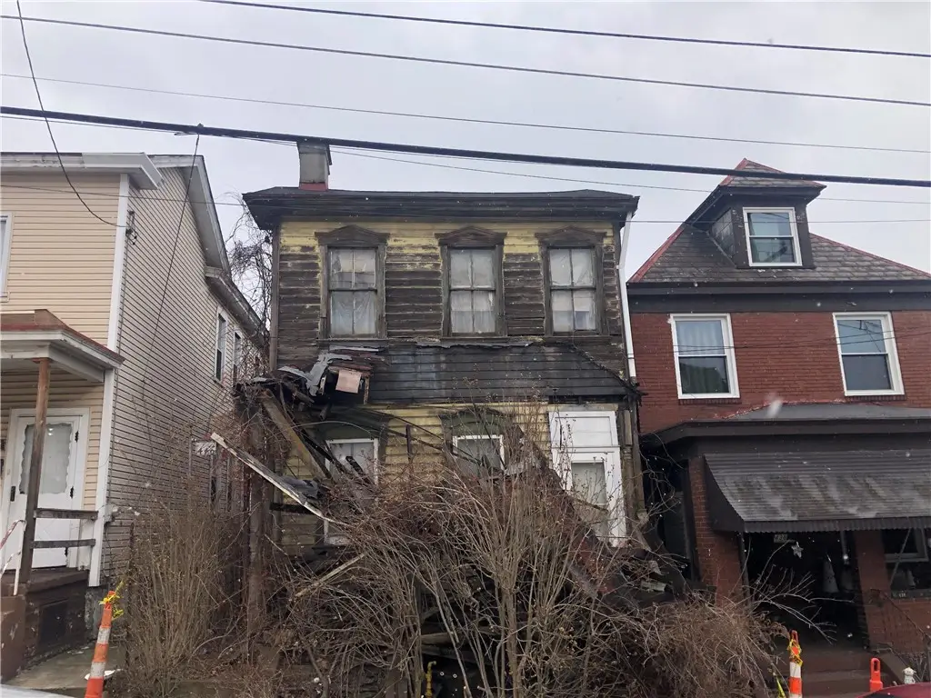 440 4th St, Braddock, PA 15104 - Image #1
