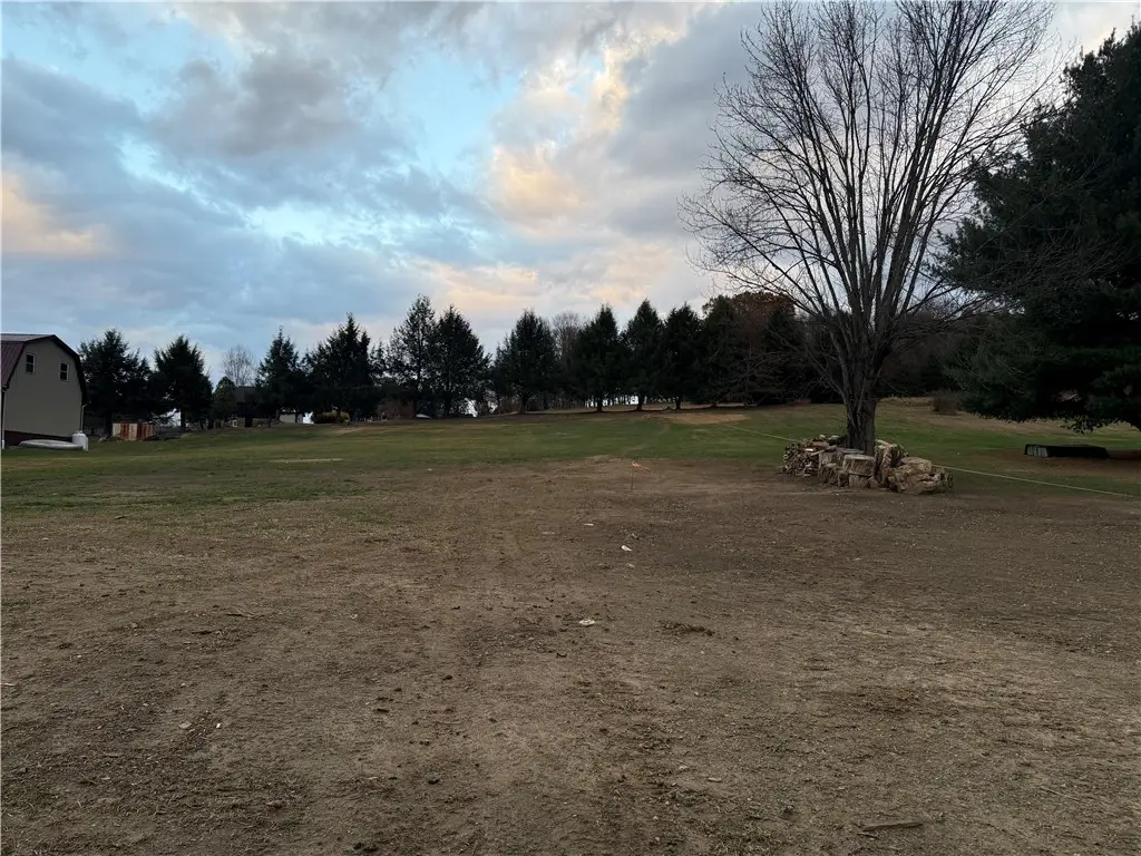 813 Edmon Rd, Kiskiminetas, PA 15613 - Image #1