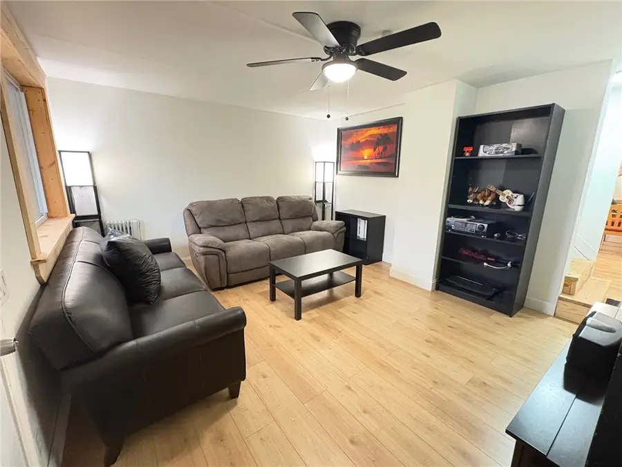 210 N 4th St, Jeannette, PA 15644 - Image #3