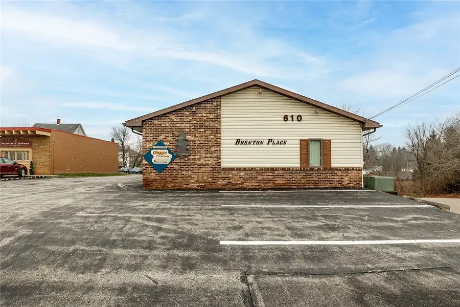 610 W Main St., Grove City, PA 16127 - Image #3