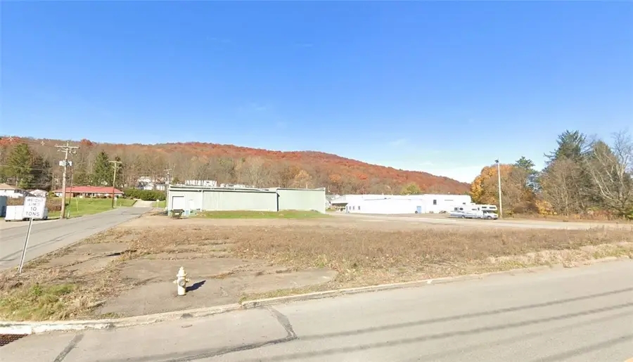 110 Brown Avenue, Franklin, PA 16323 - Image #2