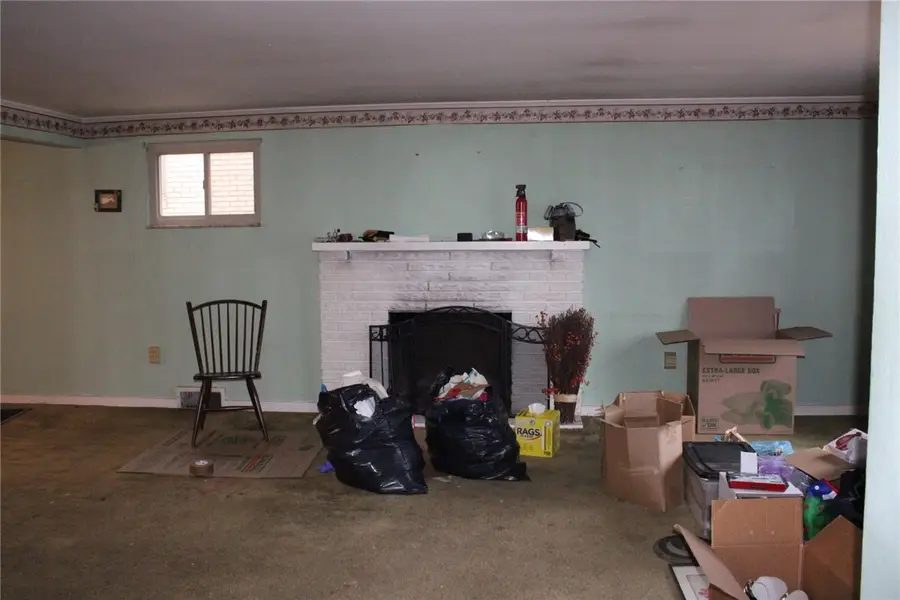 318 Rockfield Rd, Scott Township, PA 15243 - Image #3