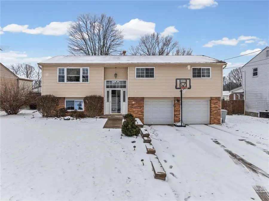 410 Governor Dr, Allison Park, PA 15101 - Image #2