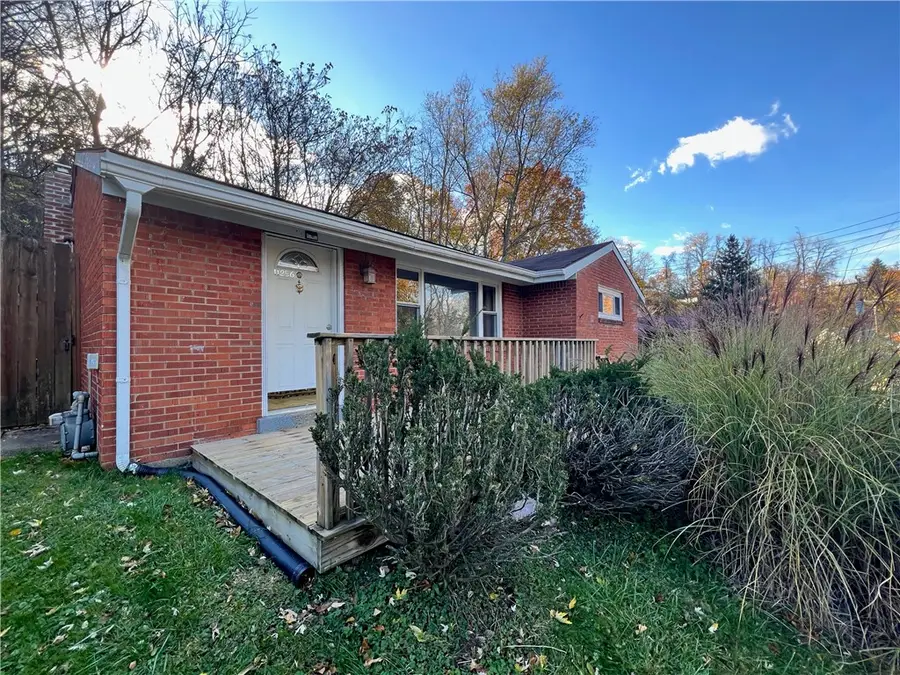 11256 Azalea Dr, Pittsburgh, PA 15235 - #2