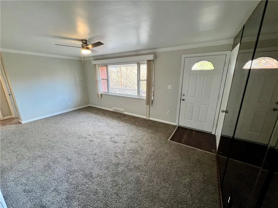11256 Azalea Dr, Pittsburgh, PA 15235 - #3