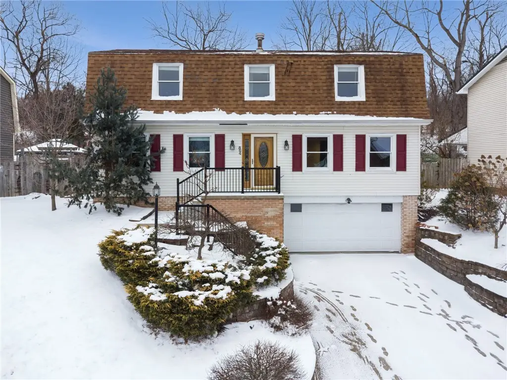 564 Shumaker Dr, Monroeville, PA 15146 - Image #1