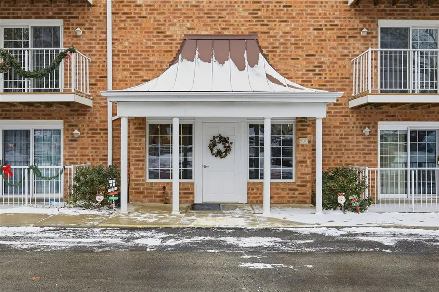 506 Dehaven Ct #506, Glenshaw, PA 15116 - Image #3