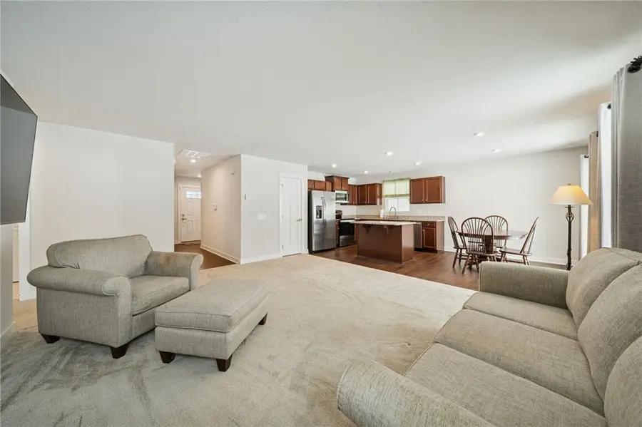 1021 Moria Ct, Claridge, PA 15623 - Image #3