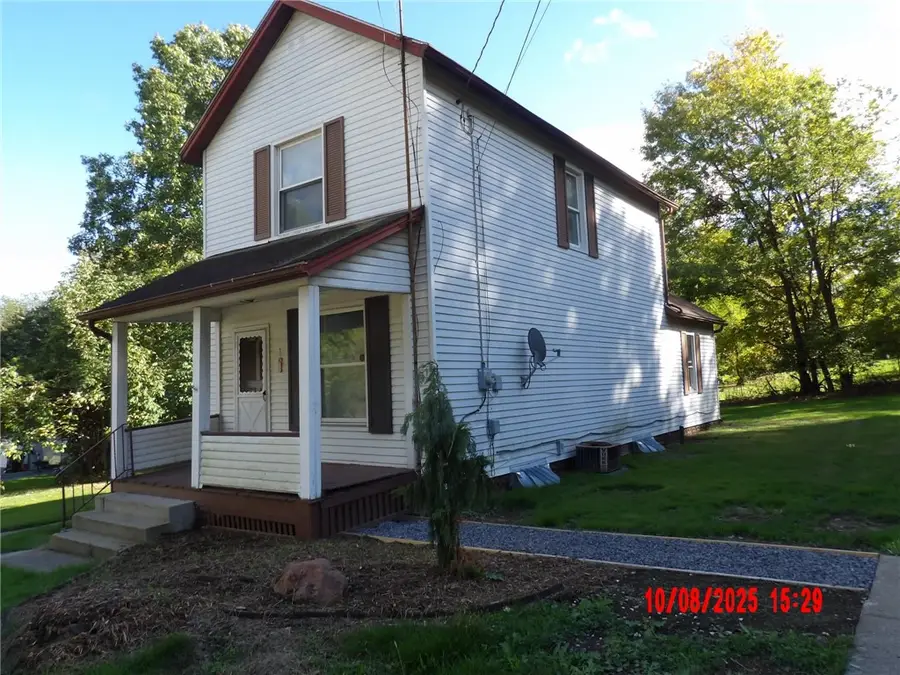 425 Grove St, Hermitage, PA 16148 - Image #2