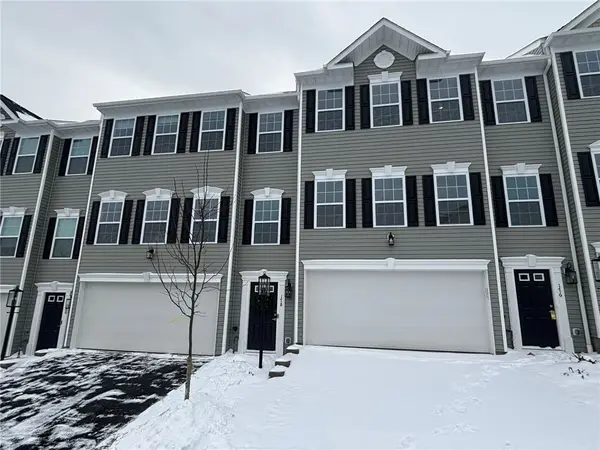 182 Lockheed Dr, Moon/Crescent Twp, PA 15108