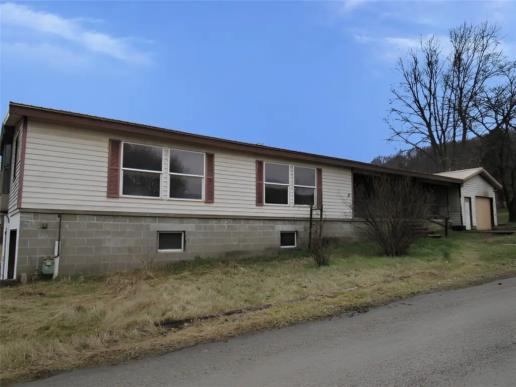 19 Washington Street, Robinson, PA 15949 - Image #1
