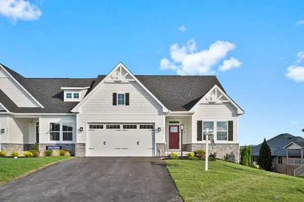 1049 Black Sands Drive, Penn Twp, PA 15644