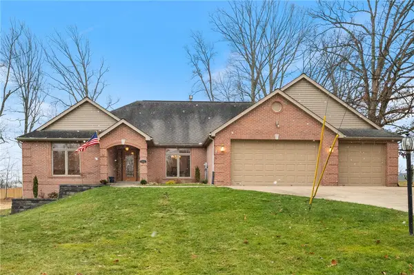 1533 Robertson Dr, Franklin Park, PA 15237