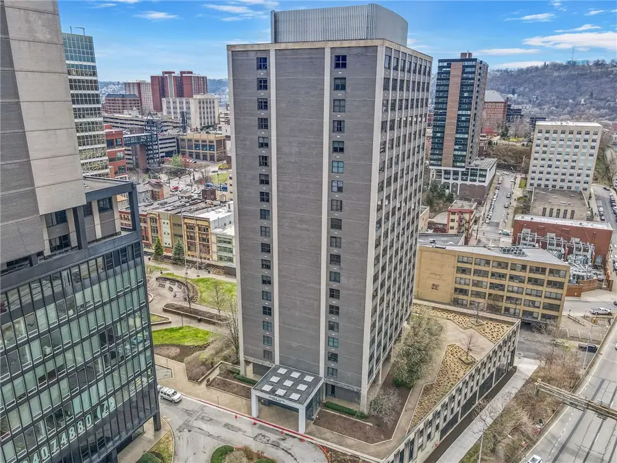 112 Washington Place #6D, Pittsburgh, PA 15219 - Image #2