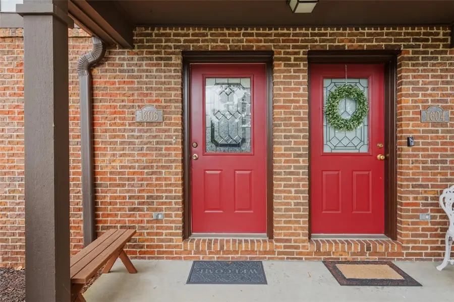 1606 Stone Mansion Drive, Franklin Park, PA 15143 - Image #2