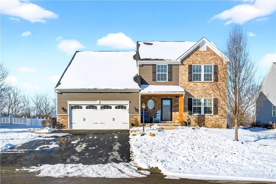452 Fox Ridge Dr, North Strabane Township, PA 15317 - Image #2