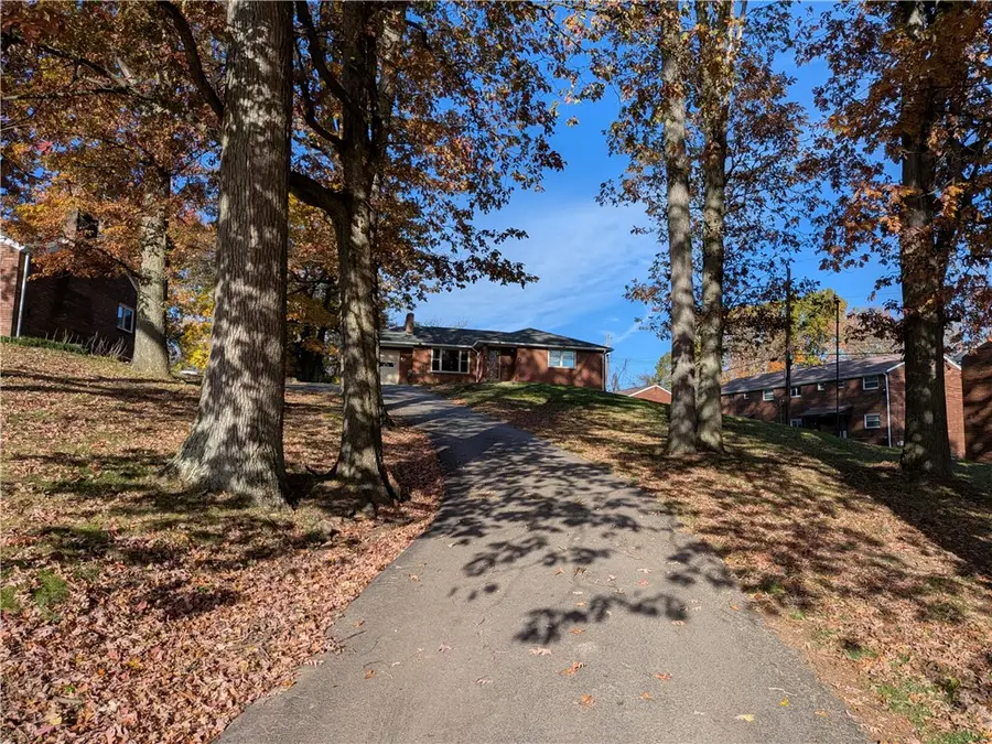 338 Moon Clinton Rd, Carnot Moon, PA 15108 - Image #2