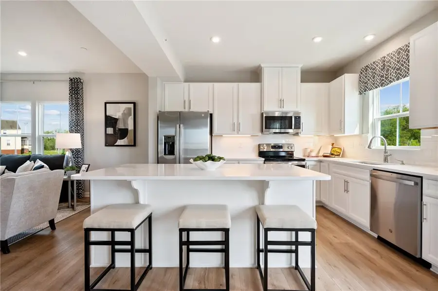 413 Nolan Circle, Cranberry Township, PA 16066 - Image #2