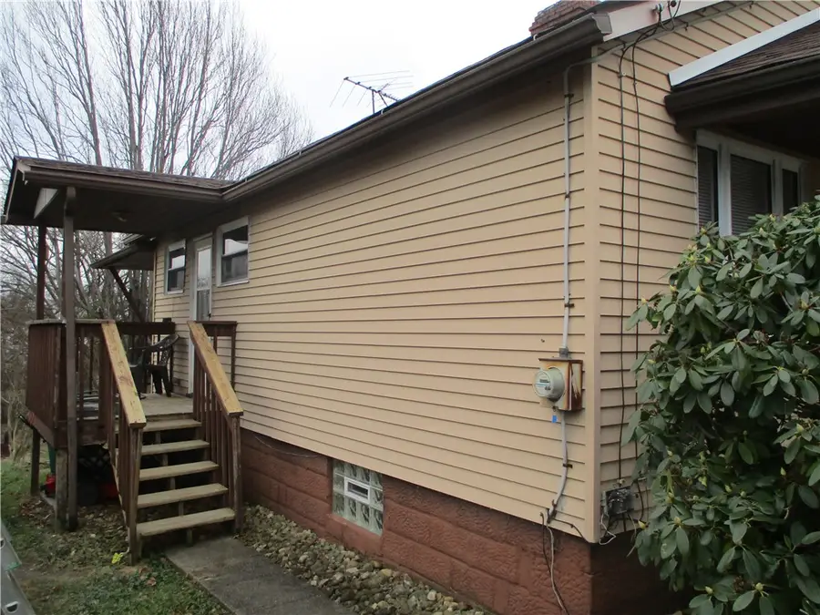 132 Armour St, Daisytown, PA 15358 - Image #3