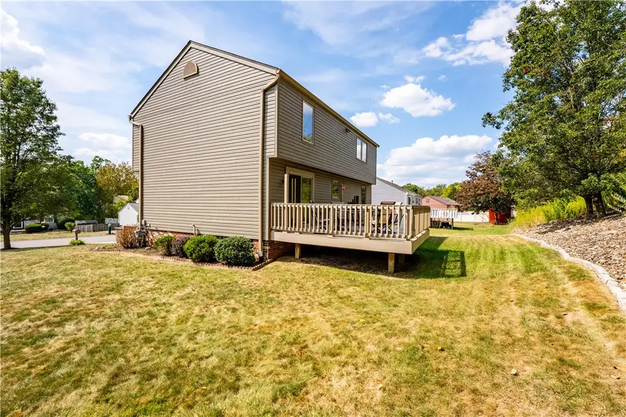 79 Fawnvue Dr, Robinson Township, PA 15136 - Image #2