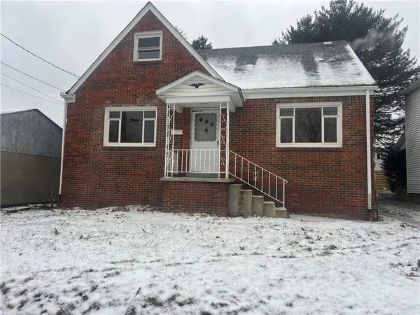 1020 Poe St, Vandergrift, PA 15690