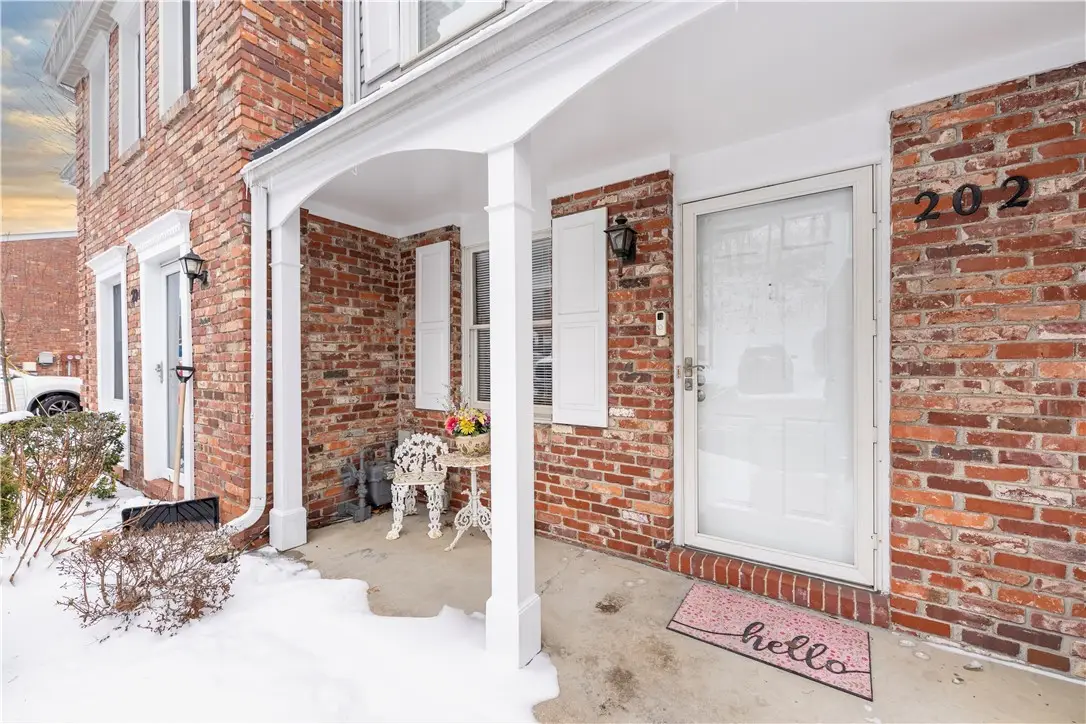 202 Timberidge Dr, Bethel Park, PA 15102 - Image #1