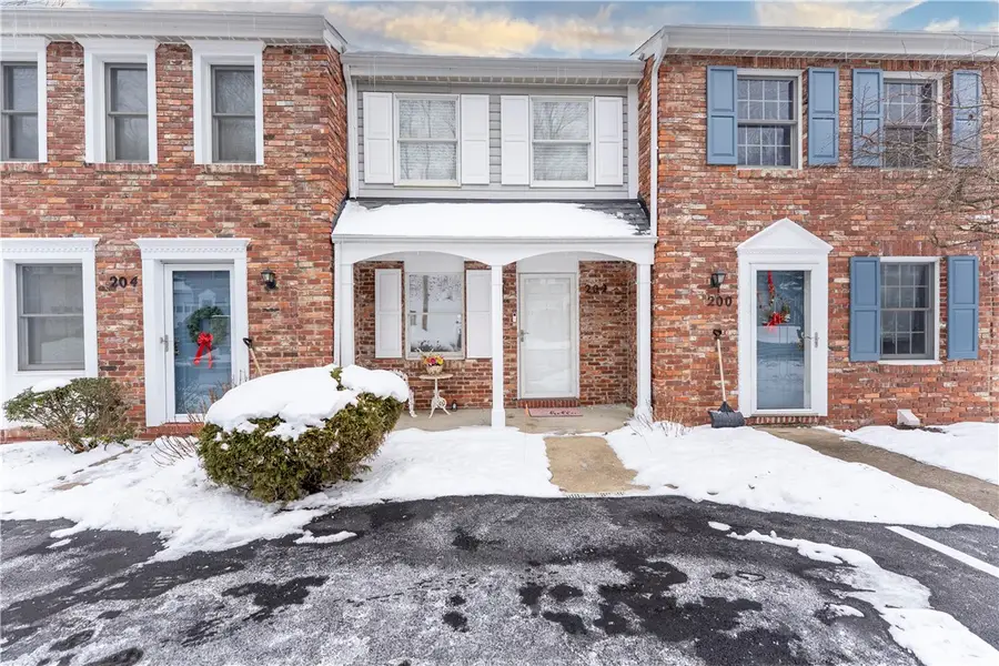 202 Timberidge Dr, Bethel Park, PA 15102 - Image #2