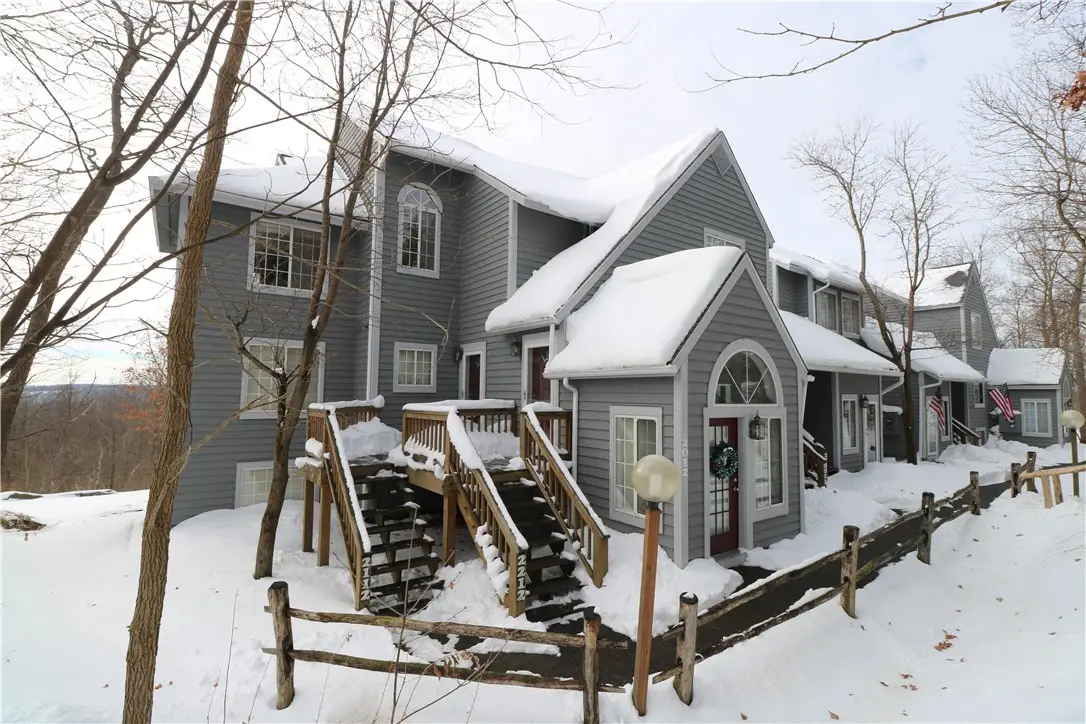 2212 South Ridge Terrace, Jefferson, PA 15502 - Image #1