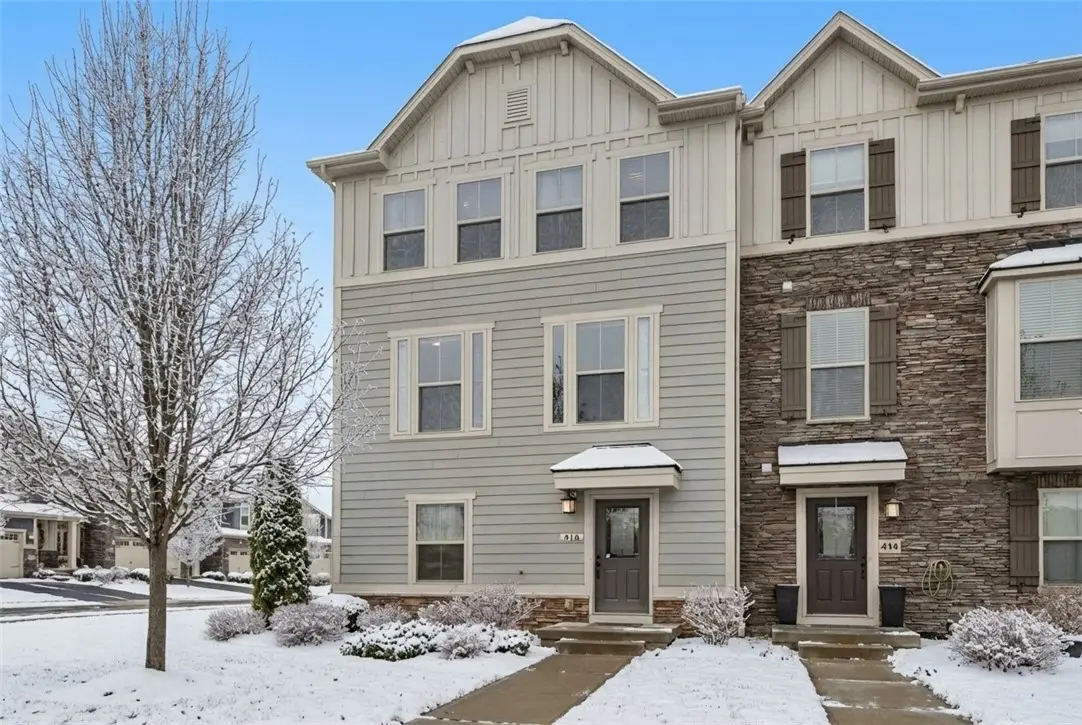 416 Fairmont Dr, Warrendale, PA 15090 - Image #1
