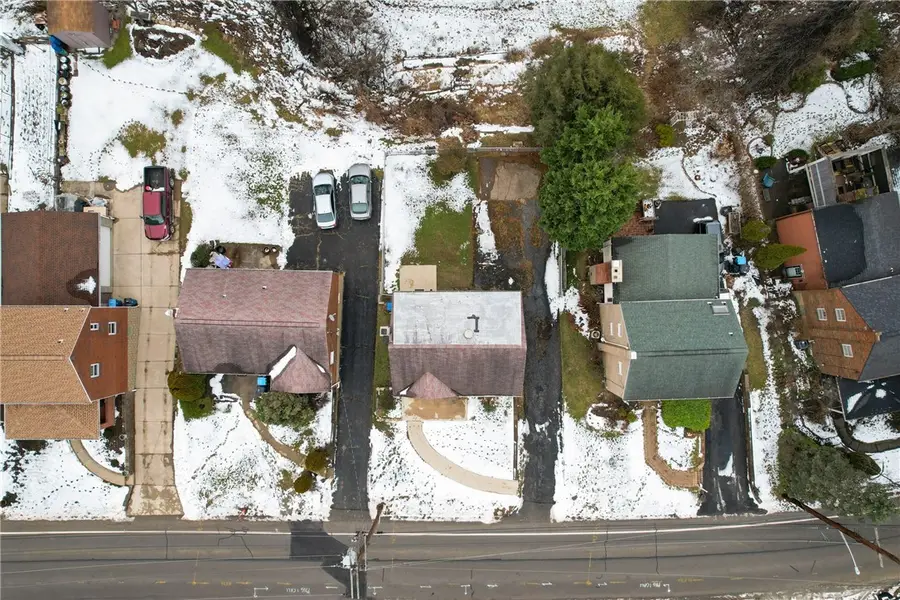 1409 Jefferson Heights Rd, Wilkins Township, PA 15235 - Image #3