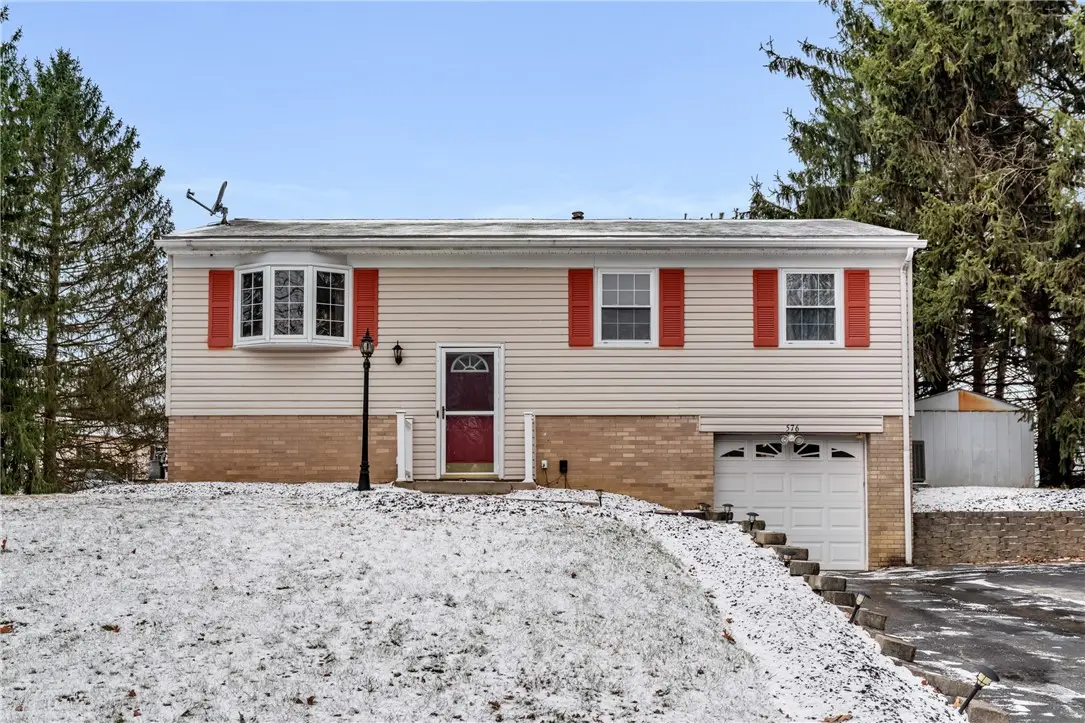 576 Joan Street, Cranberry Township, PA 16066 - Image #1
