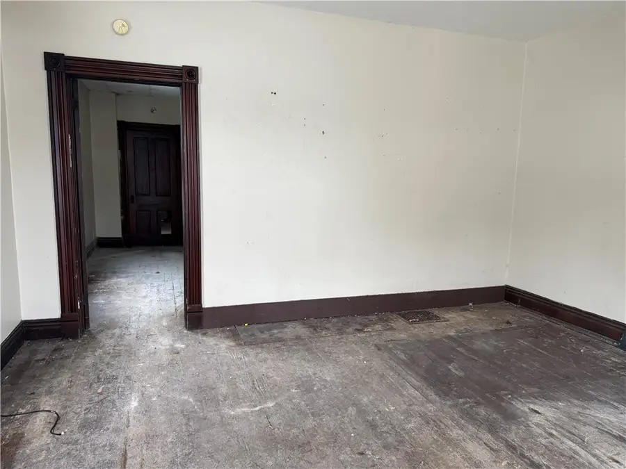 506 E Long Ave, New Castle, PA 16101 - Image #2